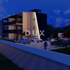 ZADAR, SUKOŠAN - Vrhunski penthouse! Podno grijanje, grijani bazen, 120 metara od mora, krovna terasa...! S5