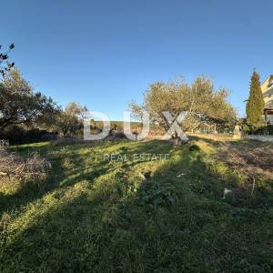 ZADAR, SV. PETAR - Građevinsko zemljište 500 m² s pogledom na more i otoke!