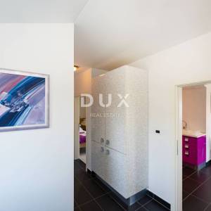 ZADAR, VELI IŽ - Komad raja s privatnim pristupom plaži!