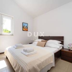 ZADAR, VELI IŽ - Komad raja s privatnim pristupom plaži!