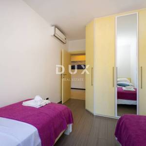 ZADAR, VELI IŽ - Komad raja s privatnim pristupom plaži!