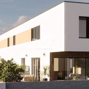 ZADAR, VIR - Zemljište s građevinskom dozvolom i infrastrukturom