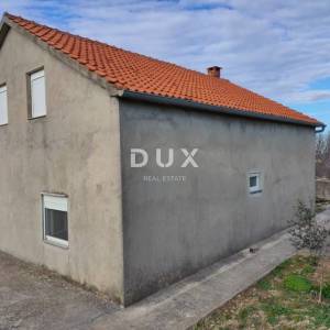 ZADAR, VISOČANE - Kuća s prostranom okućnicom