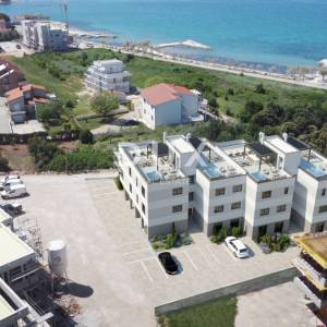 ZADAR, ZATON - Stan s vrtom 95 metara od mora! SB1