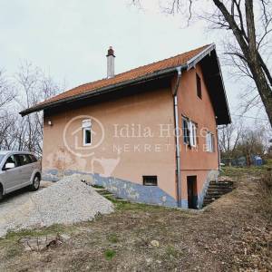Zagorje/Kraljeveci/RENOVIRANA trosobna kuća sa panoramskim pogledom/1552m2 zemljišta