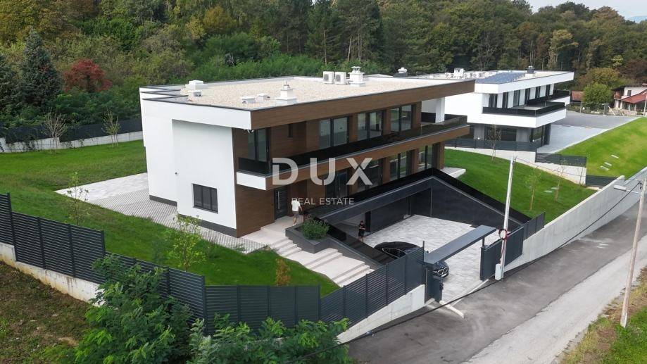 ZAGREB, BREZOVICA - Luksuzna vila s panoramskim pogledom u zelenoj zoni Zagreba