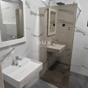 ZAGREB, BREZOVICA - Luksuzna vila s panoramskim pogledom u zelenoj zoni Zagreba