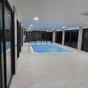 ZAGREB, BREZOVICA - Luksuzna vila s panoramskim pogledom u zelenoj zoni Zagreba