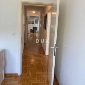 ZAGREB, MIKULIĆI - Prostrani četverosobni stan s garažom i dva parkirna mjesta na prvom katu