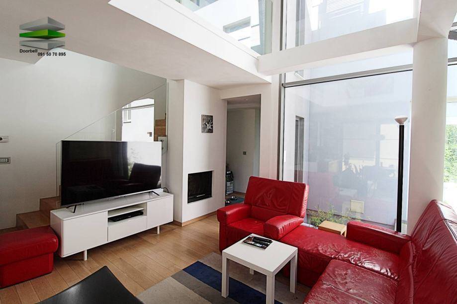 ZAGREB, ŠALATA, NOVOUREĐENA KUĆA 300 m2 SA VRTOM (prodaja)