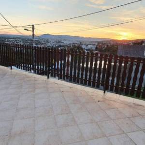 Zagreb - Vrapče ( Jačkovina ) garsonijera 20m2, terasa 25m2, pogled