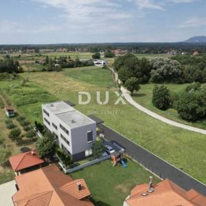 ZAGREBAČKA, DONJI STUPNIK - Izvrsna investicija – građevinsko zemljište s projektom i dozvolom!