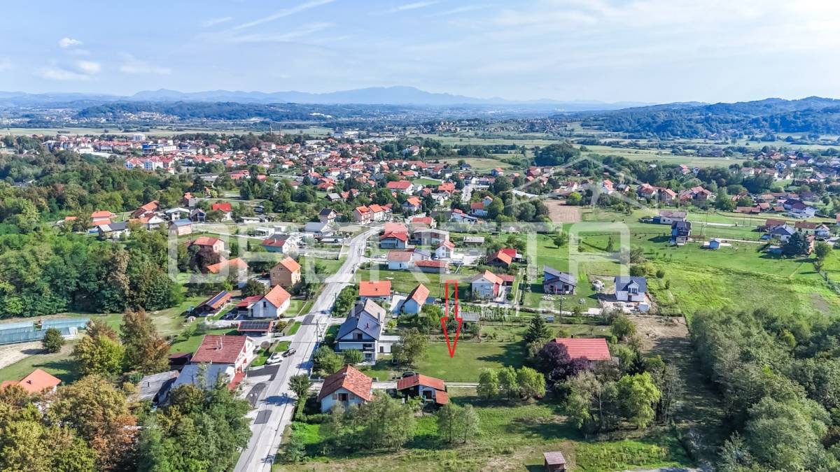 Zagrebačka ulica , Oroslavje, 868,00 m2, 65.000,00 EUR