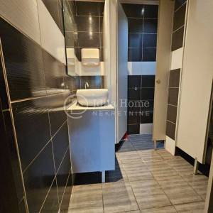 Zagreb/Gajnice Poslovni Prostor (Caffe bar) 66,16 m2 Prodaja