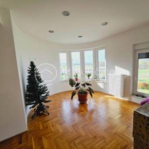 Zagreb/Horvati/prekrasno imanje 1908m2 sa modernom vilom/okruženo prirodom