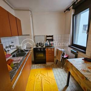 Zagreb/Stenjevec/TROSOBAN stan okružen zelenilom/TOP LOKACIJA!