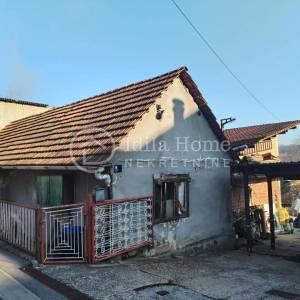 Zagreb/Vrapče dvije kuće+802m2 parcela. PRILIKA za INVESTITORE