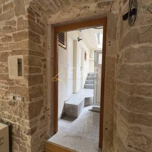 Zakup, Pula, Centar, poslovni prostor, 36.30m2