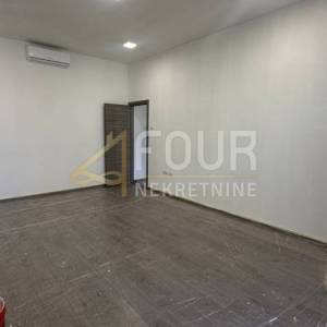 Zakup, Rijeka - centar, 60m2, poslovni prostor