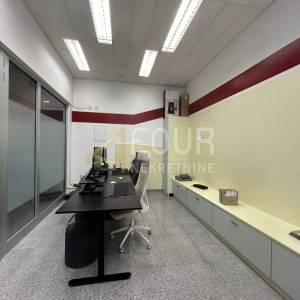 Zakup, Viškovo, poslovni prostor - ured, 23.40m2