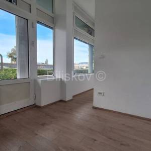 Zakup, Zagreb, Strojarska, prizemni poslovni prostor
