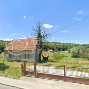 Zaprešić/Pušća/staro imanje sa kućom, jezercem i 3500m2 zemljišta 