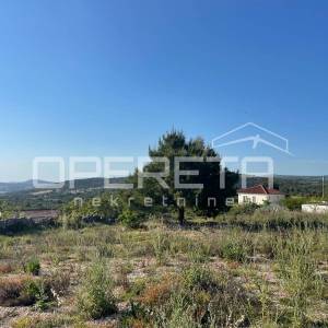 Zemljište na mirnoj lokaciji s pogledom na more, 976 m², Dvornica