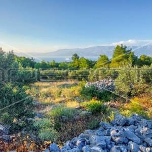 Zemljište, Supetar otok Brač, pogled na more i idejni projekt za 4 luksuzne vile