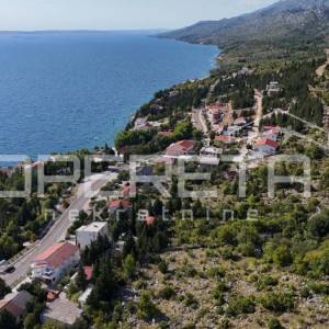 Zemljište u blizini mora – Starigrad Paklenica, 640 m²