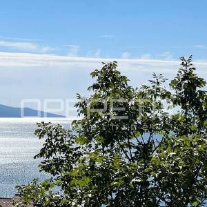 Zemljište u građevinskoj zoni s panoramskim pogledom na Kvarner