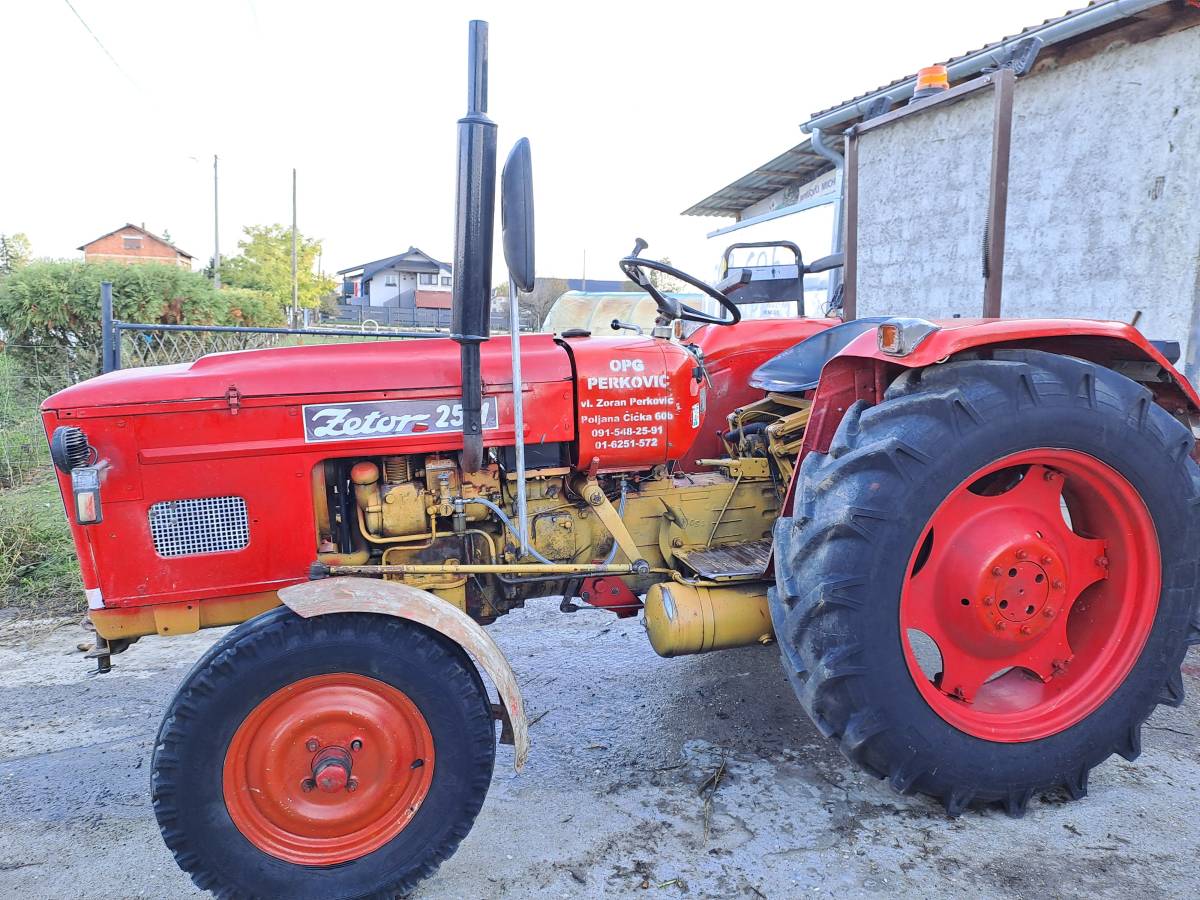 Zetor 2511