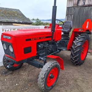 Zetor    4911