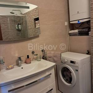 3 sobe, parking, dugoročan najam Split Brodarica