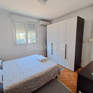 3 sobe, parking, dugoročan najam Split Brodarica