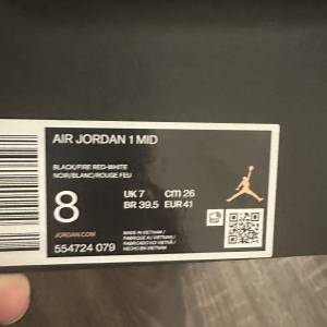 AIR JORDAN