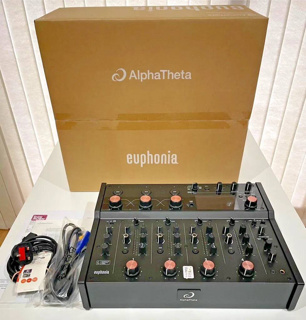 AlphaTheta Euphonia, PLAYdifferently MODEL 1, Allen & Heath XONE 96 Mi