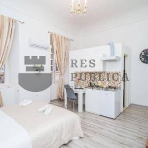 APARTMANI S POSLOVNIM PROSTOROM U STAROM GRADU - CIJENA NA UPIT