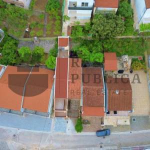 APARTMANSKA KUĆA U KOMARNI