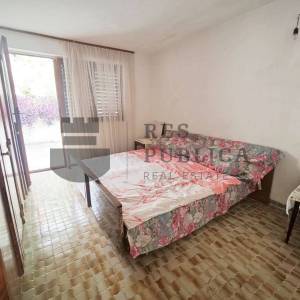 APARTMANSKA KUĆA U KOMARNI