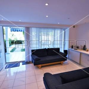 Apartmanski objekt s 6 odvojenih apartmana i garažom, Rovinj, Istra