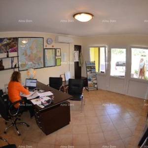 Apartmanski objekt s bazenom na odličnoj lokaciji, s pogledom na more u Medulinu