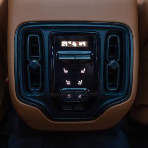 Aston Martin DBX 4.0 V8 TWIN TURBO