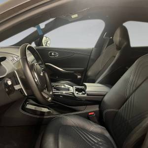 Aston Martin DBX AM8 550PS