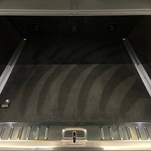 Aston Martin DBX AM8 550PS