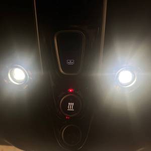 Aston Martin DBX AM8 550PS