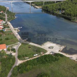 ATRAKTIVNO ZEMLJIŠTE UZ MORE U BROCAMA - PELJEŠAC