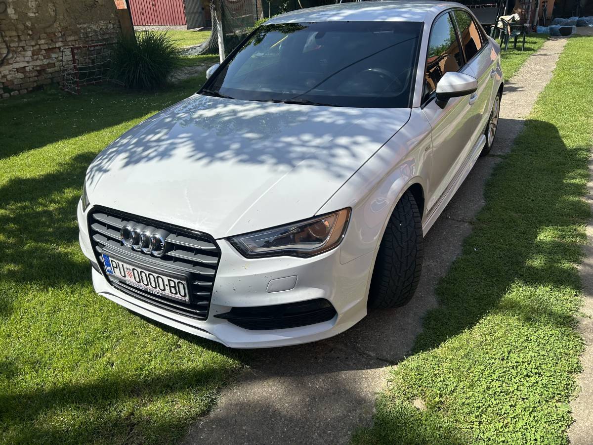Audi A3 1,6 TDI Limousine S-Line