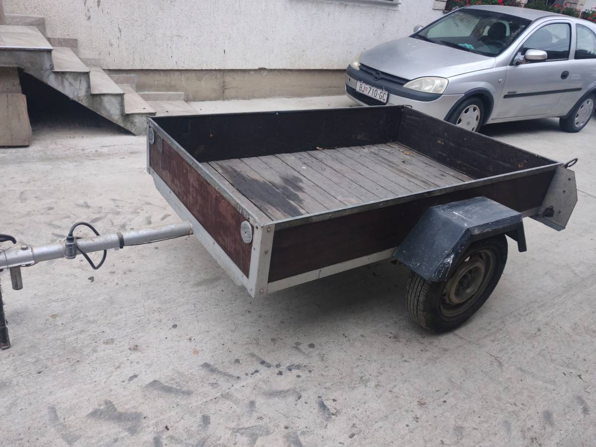 Autoprikolica 185x120