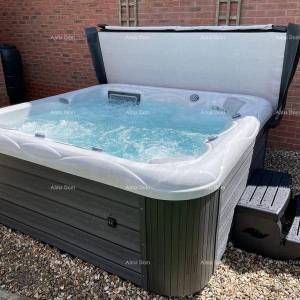 Barban, kuća za odmor s bazenom