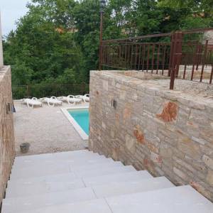 Barban, kuća za odmor s bazenom